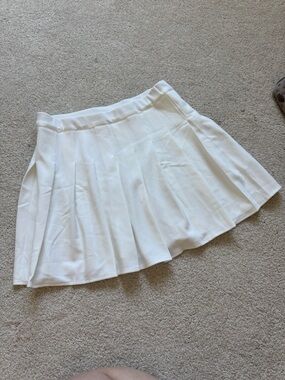 Classic White Pleated Skirt